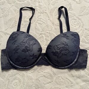 Victoria’s Secret 36B Bra